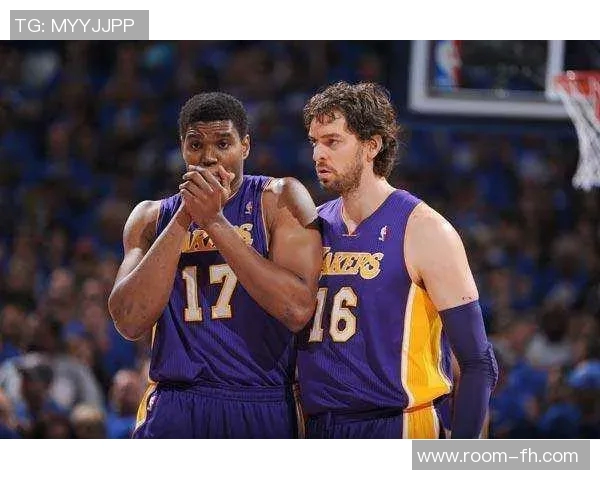 弗莱回忆西决往事：防守奥多姆却被他一句话打击信心