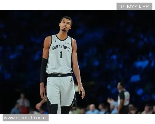 张佳玮分析雷霆防守与亚历山大表现马刺三卫虽能创造机会却难以联动全队 张佳玮分析雷霆防守与亚历山大表现马刺三卫虽能创造机会却难以联动全队