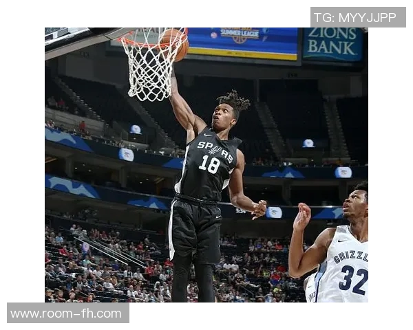 本赛季新秀单场得分30排行榜揭晓克尼佩尔奎因表现抢眼 本赛季新秀单场得分30排行榜揭晓克尼佩尔奎因表现抢眼